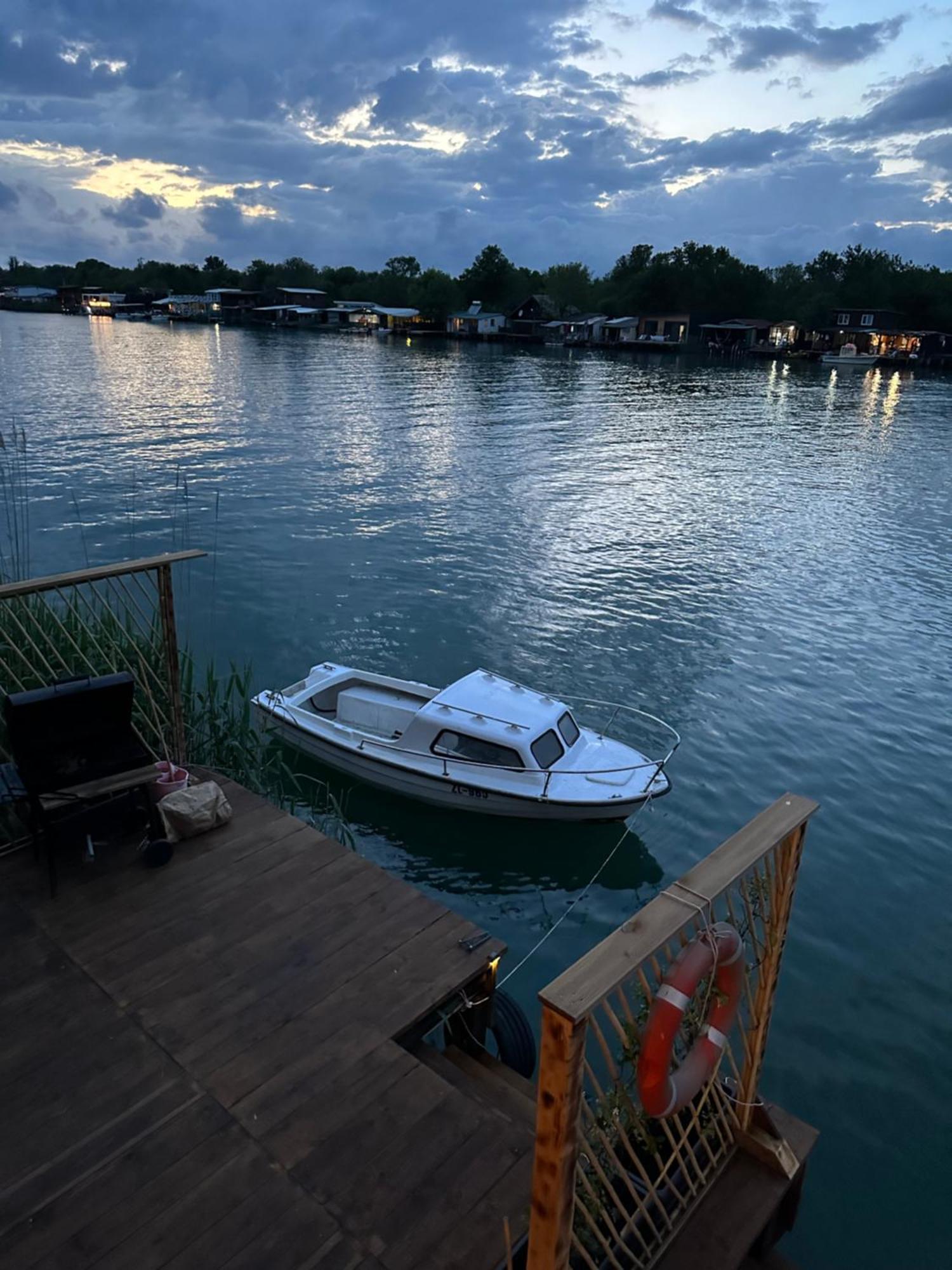 Meris Ulcinj Exteriér fotografie